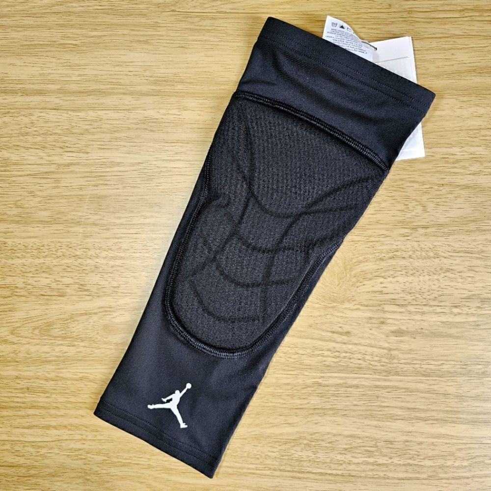 Air Jordan Nike Pro Hyperstrong Knee Shin Padded Sleeve Medium M Black White New
